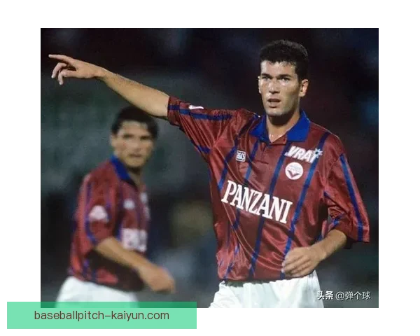 齐达内技术演变引领时代潮流，球员表现持续提升受到关注