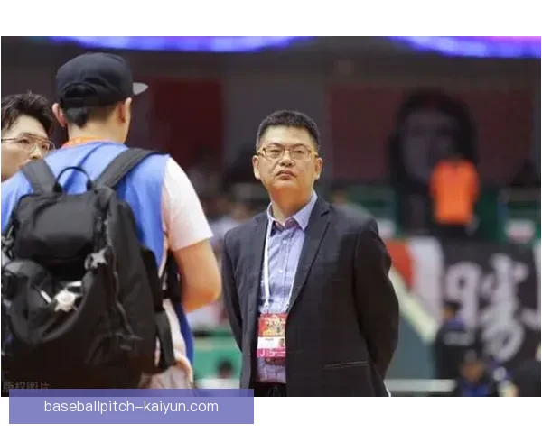 日本队在国际赛场上持续提升表现，备受期待的樱花助威团队助力球队。